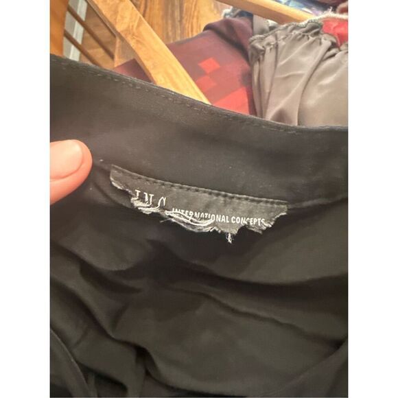 INC International Concepts blue white Floral Paisley Sleeveless Blouse XS - Picture 4 of 4